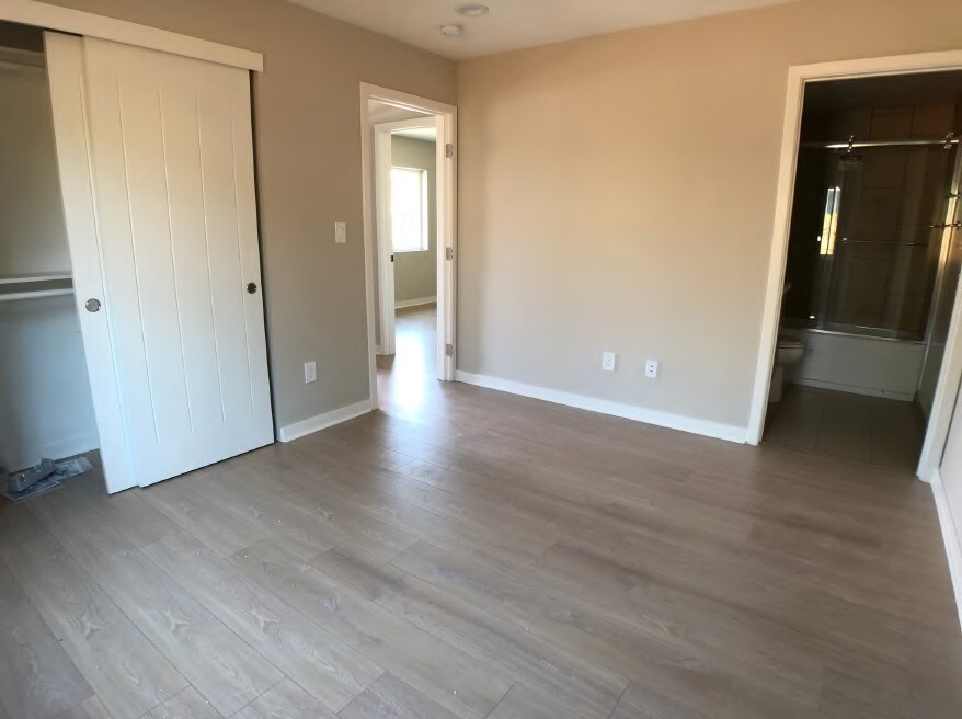 Photo - 961 N St Andrews Pl