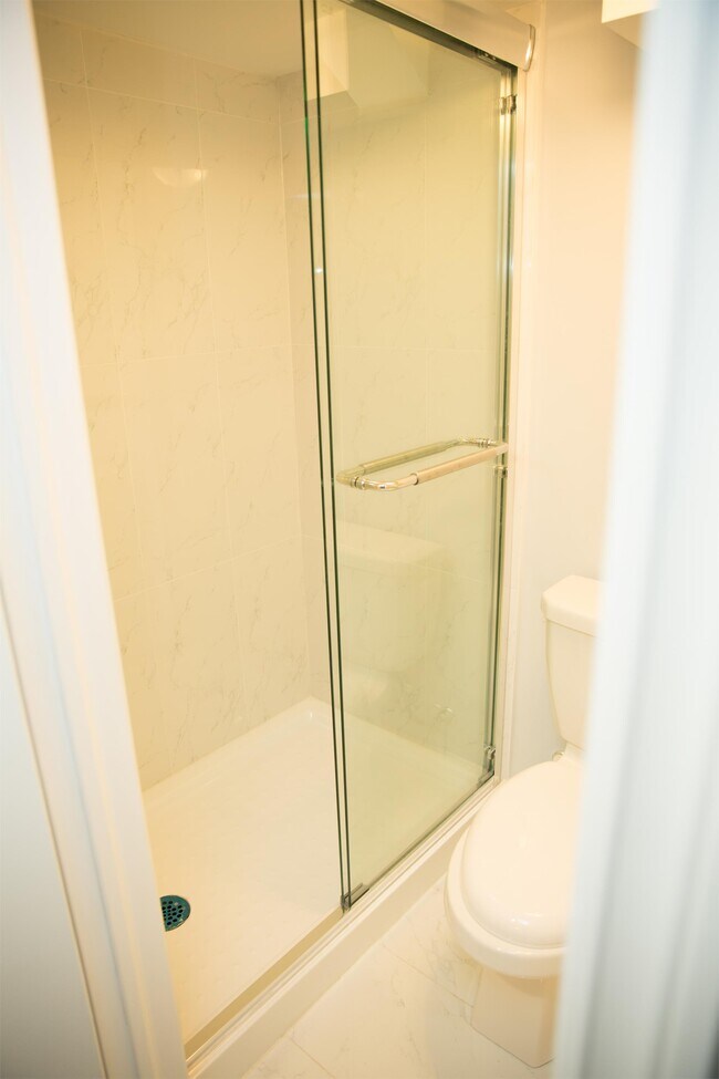 Photo - 14 Castille Ave Unit 2