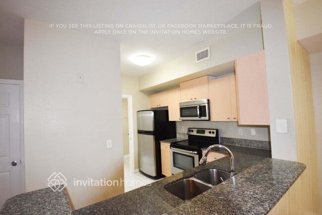 Photo - 2548 Centergate Dr