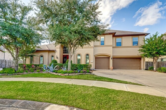 Photo - 2914 Cotswold Lane