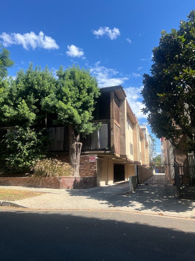 12 Units + 1 Non Conforming - 12 Units + 1 Non Conforming