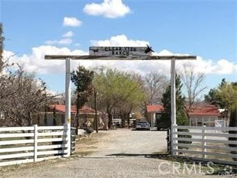 Building Photo - 16100 Navajo Rd Rental