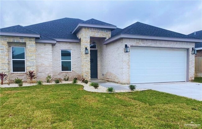 2710 E Bella Vista Ave