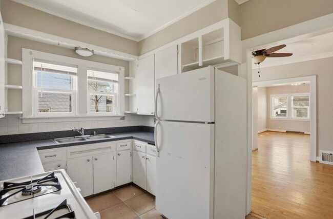 Photo - 916 S Webster St Unit 916 S Webster St