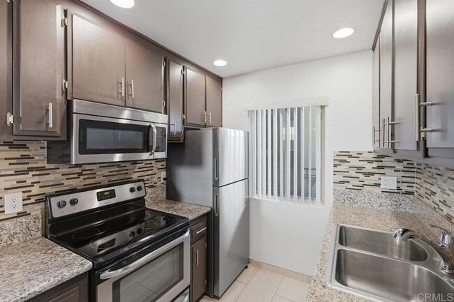 Photo - 2266 Grand Ave Unidad 25