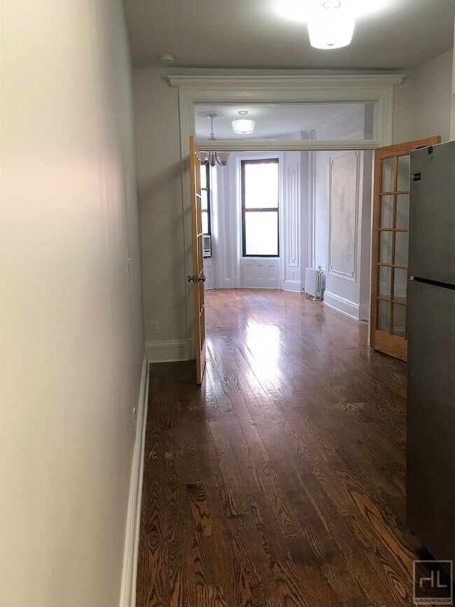 Photo - GARFIELD PLACE Unit 2L