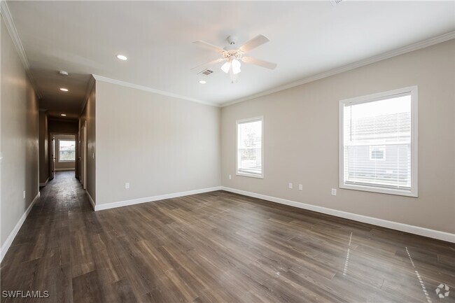 Building Photo - 1850 Welk St Rental
