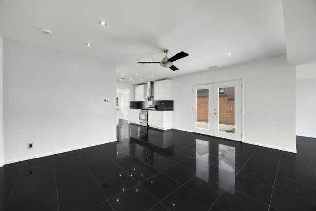 Photo - Adorable 2 Bed / 1 Bath