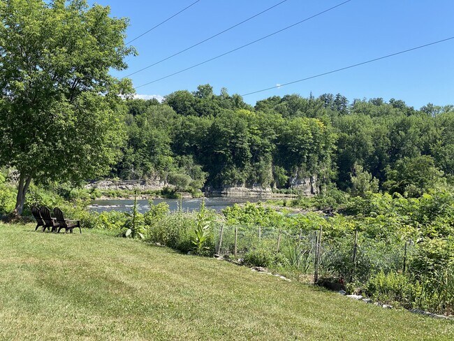 Photo - 100 W Canal St