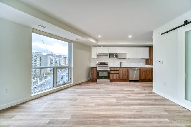 Building Photo - 5415 Cogswell St Unit 1503