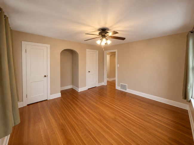 Photo - Charming 2 Bed, 1 Bath Home with Screened Front Porch!