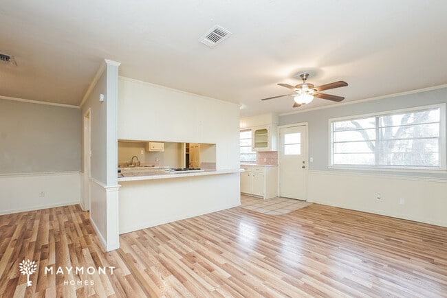 Photo - 5869 Kinder Dr