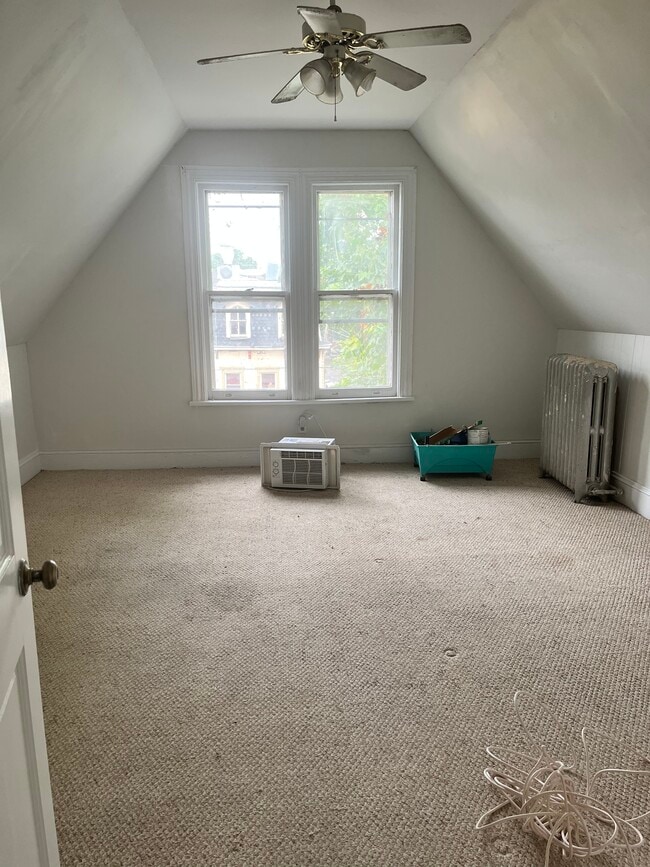 Bedroom - 235 S Clinton Ave Unit 3