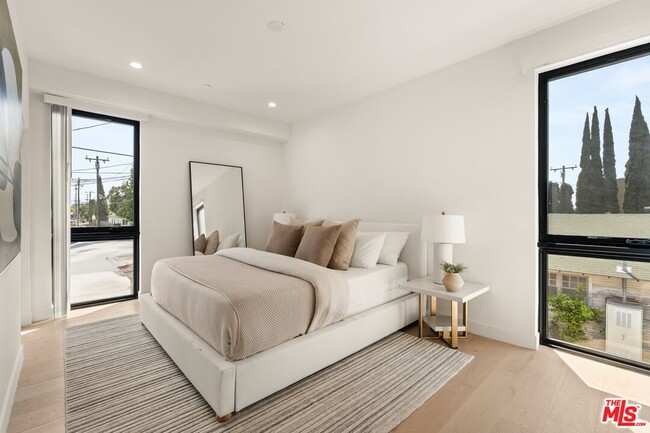 Photo - 3808 College Ave Unit 6