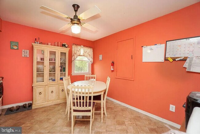 Photo - 488 Taylor Rd Unidad B