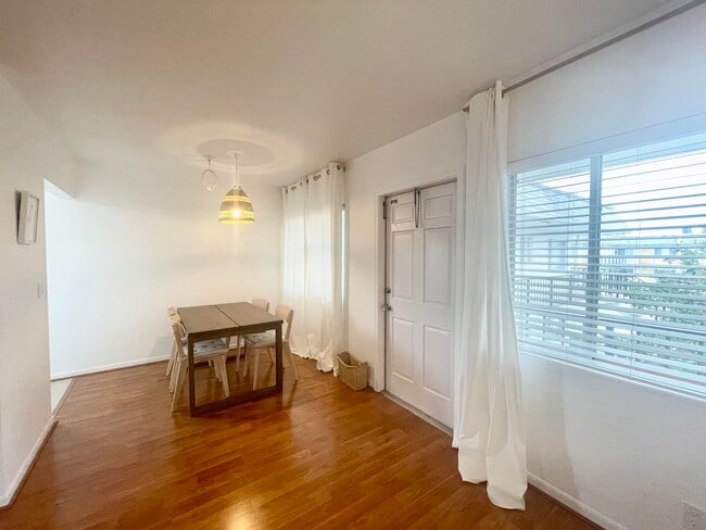 Photo - 2920 Cynthia Ln Unit 203