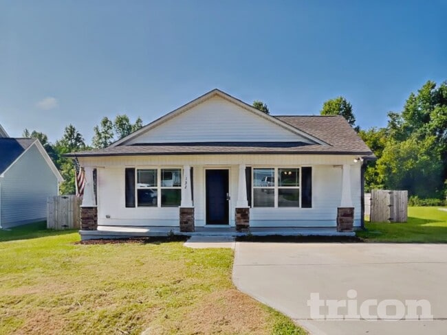 Photo - 132 Winter Red Wy