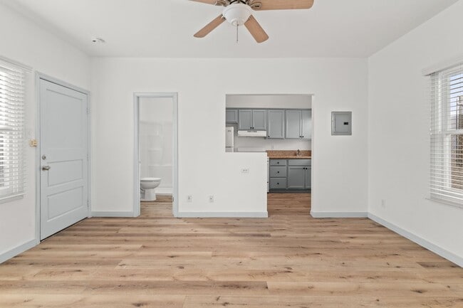 526 Magnolia Ave Unidad 03