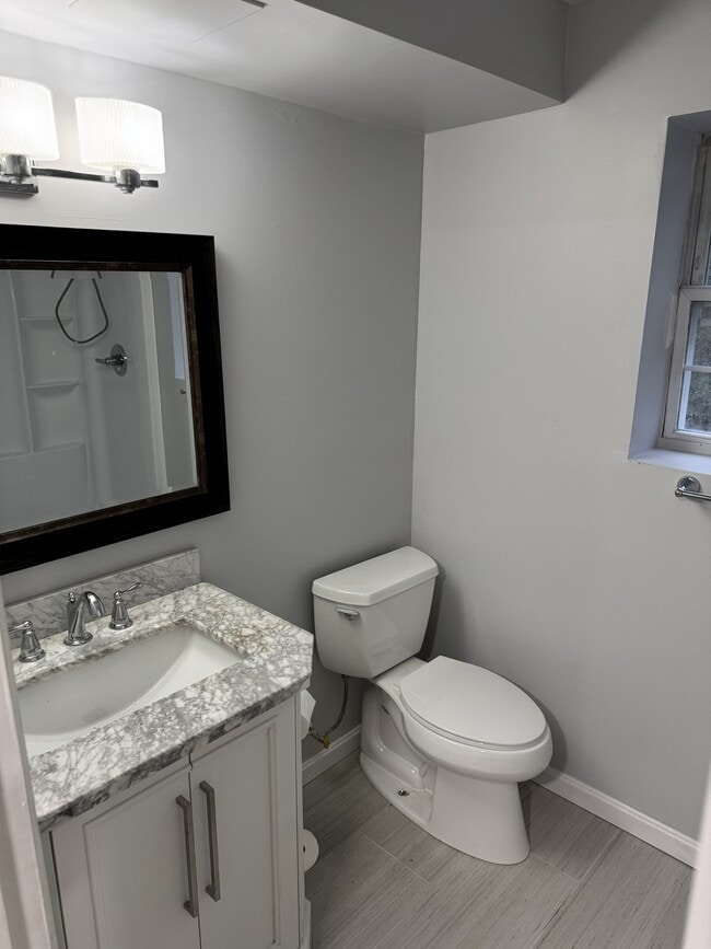 Photo - 2036 Yew Ct