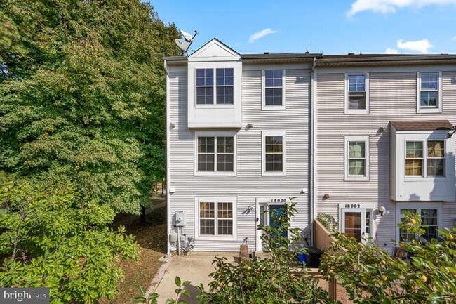 Photo - 18000 Singing Pine Cir Townhome