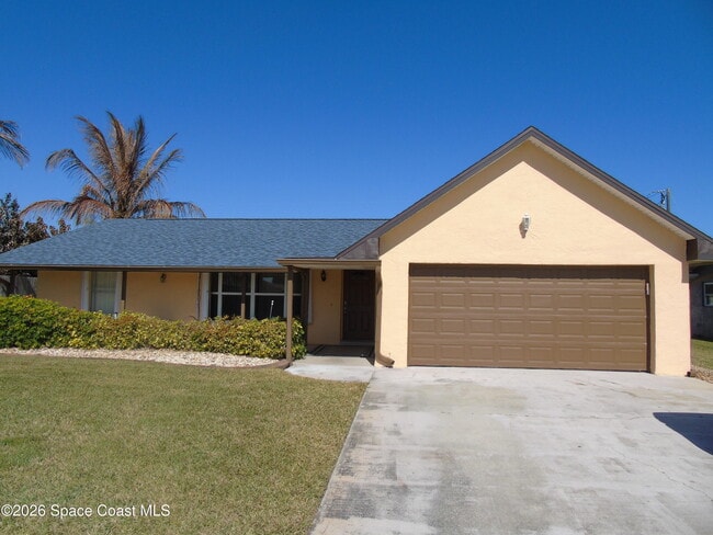 Building Photo - 450 Roosevelt Ave