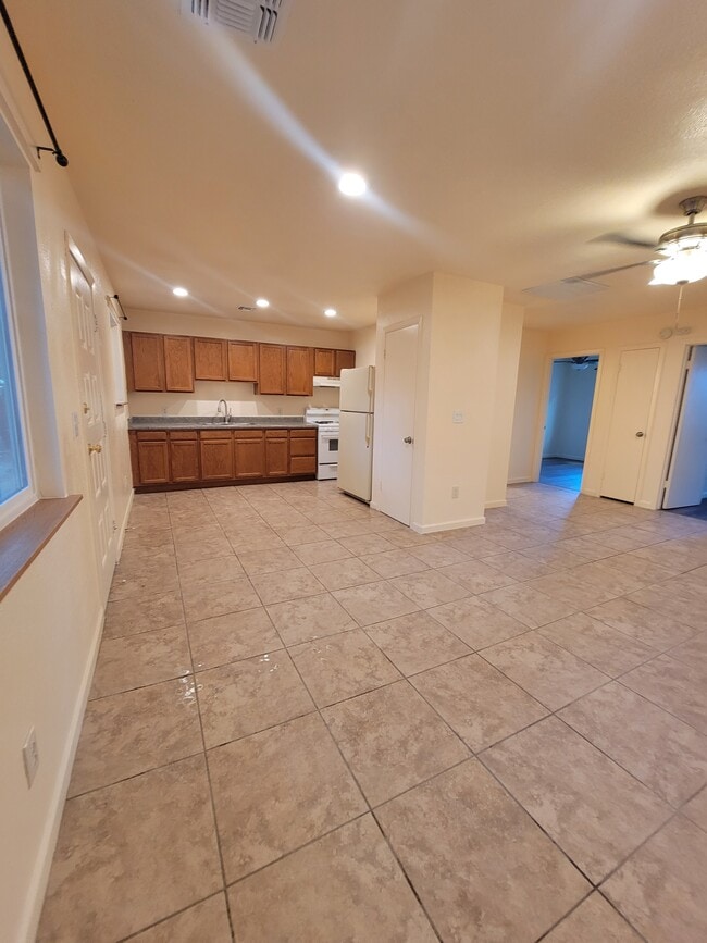 Photo - 2024 N 2nd St