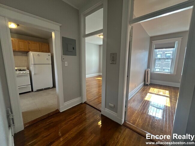 378 Riverway Unit 1