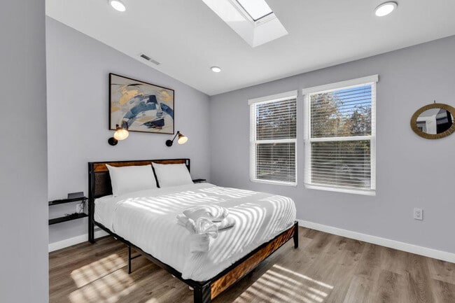 830 Parkwood Ave Unit SI ID1268046P