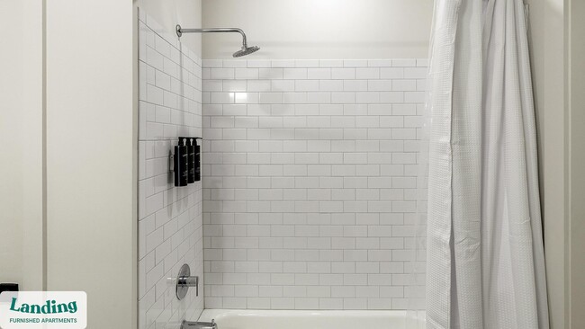 Photo - 170 Graphics Dr Unidad 2123.1411343