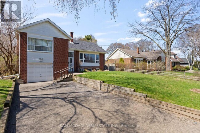 Photo - 1821 Christopher Rd