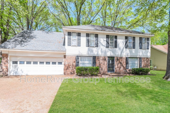 Photo - 6714 Amersham Dr House