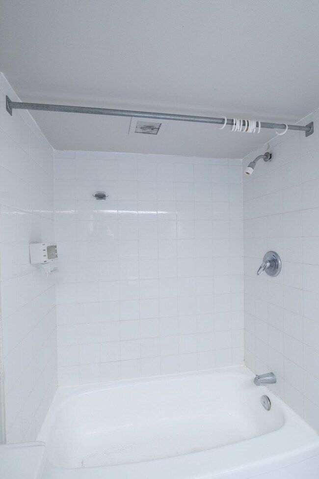 Photo - 1975 Maisonneuve Blvd W Unit 701