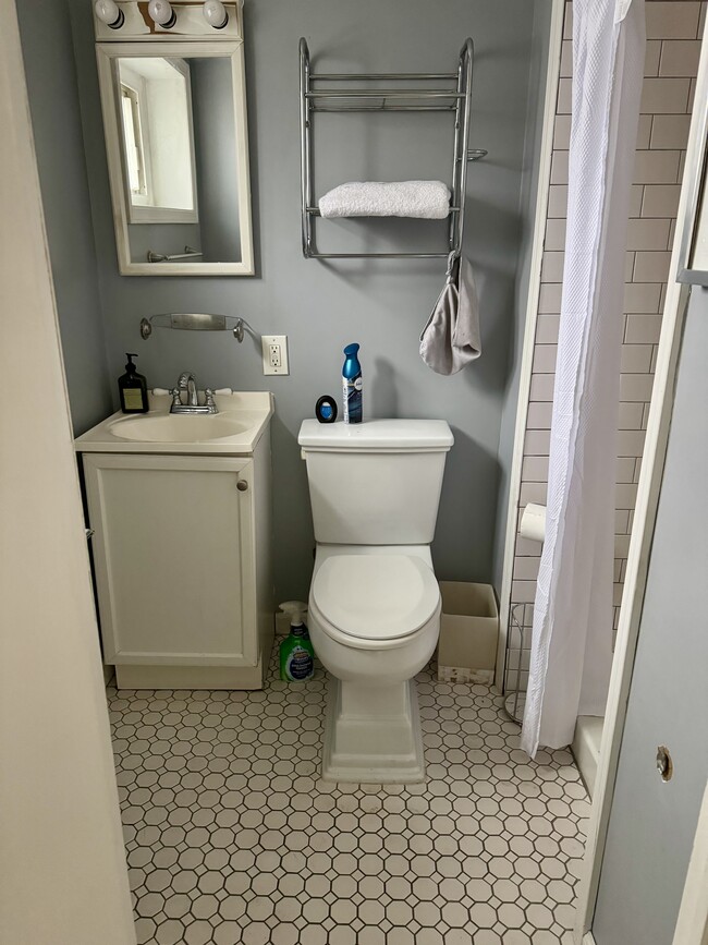 Photo - 106 Cornell Ln