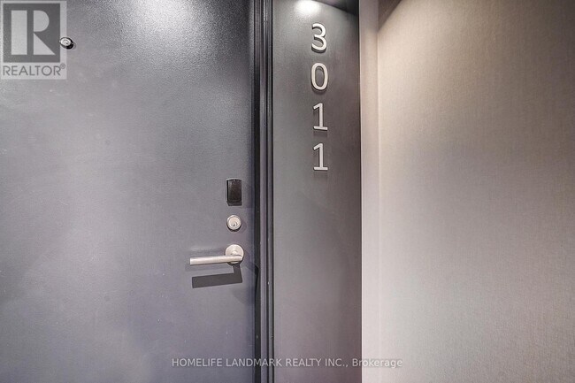 Photo - 180 Front St E Unité 3011