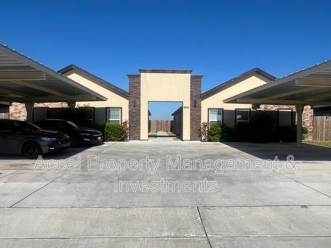 Building Photo - 1805 Cari Nicole Ave Unit #4