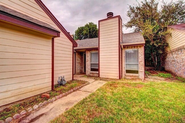 Photo - 11818 Plumpoint Dr