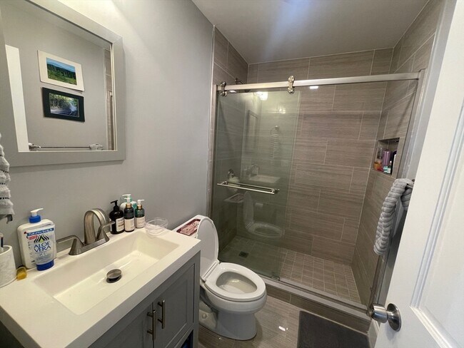 Photo - 781 Parker St Unit 3