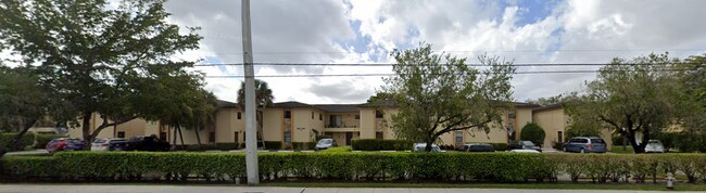 Photo - 11250 Royal Palm Blvd Unidad 11250