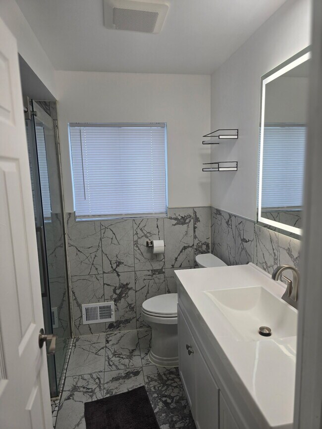 Photo - 19209 Reno St