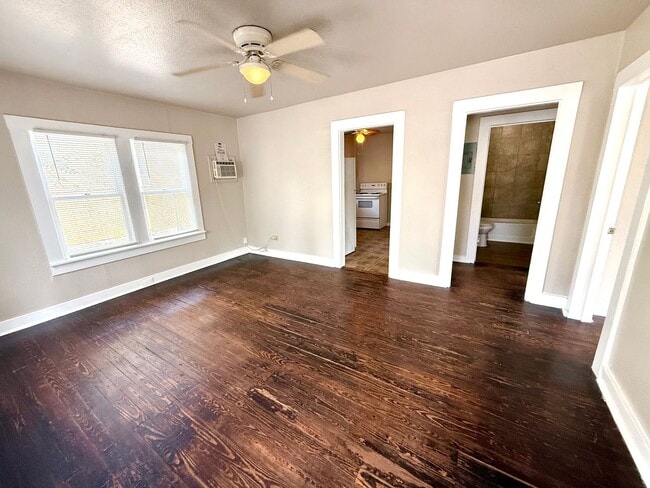 Photo - 515 Lincolnshire Dr