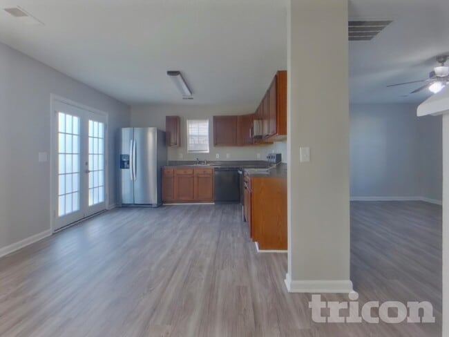 Photo - 386 Fox Trot Dr