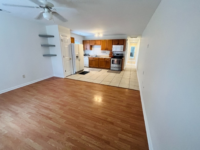 Photo - 226 Dobbs St Unidad 228