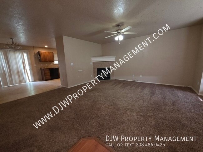 Photo - 1091 N Nichole Ave