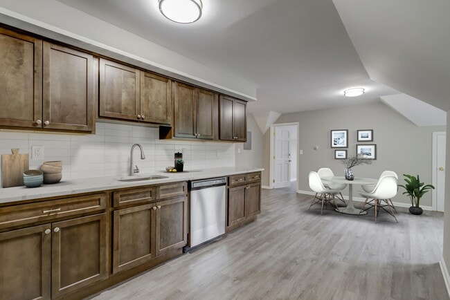 Photo - 772 Avenue C Unit 3