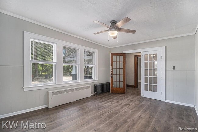 Photo - 508 Parkdale Ave
