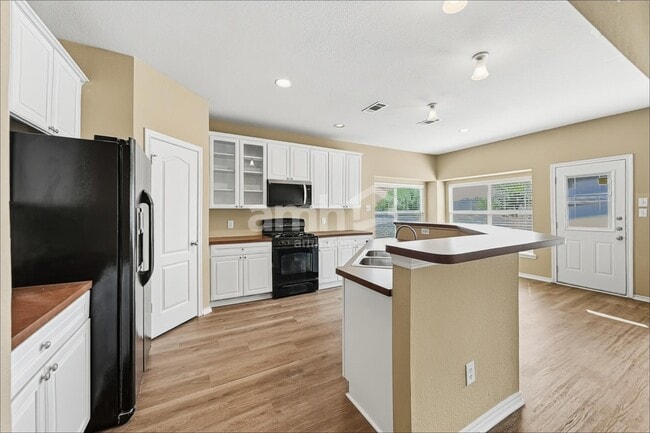 Photo - 5717 Eagle Mountain Dr