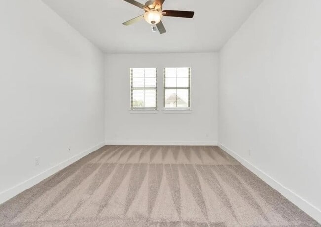 Building Photo - 1526 Crystal Stream Dr