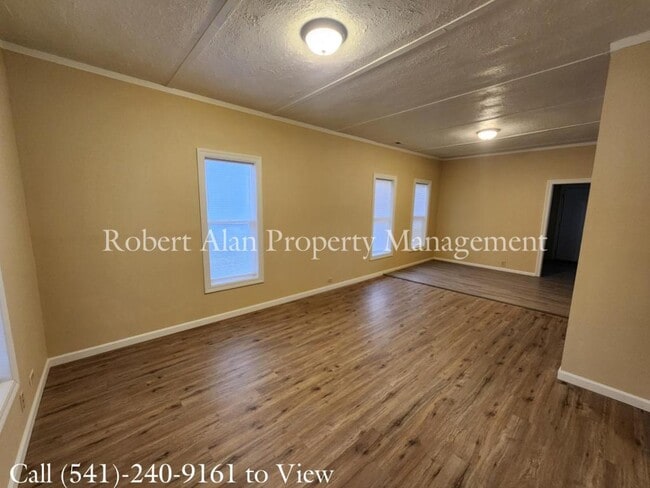 Photo - 203 SE 17th St