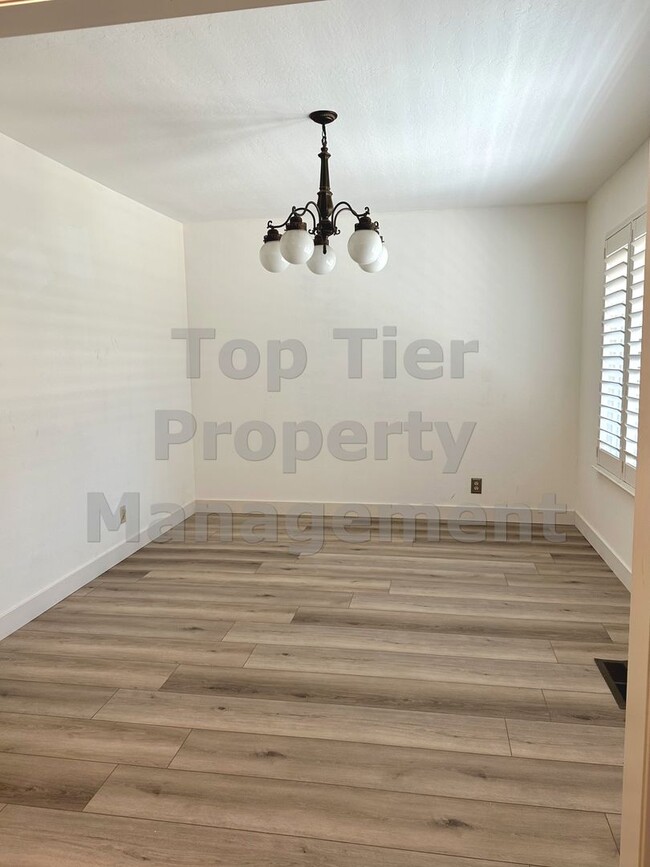 Photo - Very nice 3 Bed, 2 Bath, 1,919 Sqft Walnut Creek house available July 24th for lease !