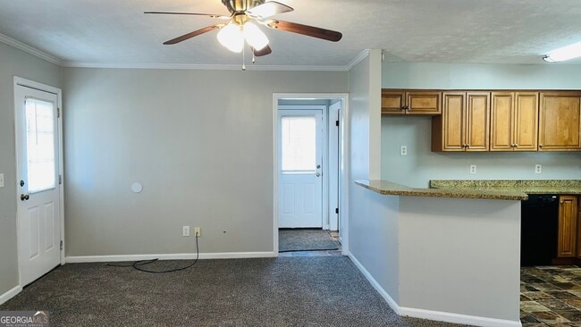 Photo - 1156 New Hutchinson Mill Rd